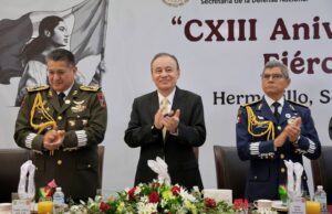 RECONOCE GOBERNADOR DURAZO LEALTAD Y COMPROMISO DEL EJÉRCITO MEXICANO EN SU 113 ANIVERSARIO