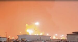 Cortocircuito y lluvias intensas, posibles causas del incendio en la refinería Olmeca